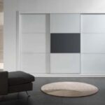 Frente de armario corredero cristal blanco y gris