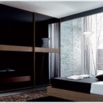 Armario corredero combinando cristal lacado negro y cerezo sin listeles