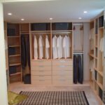 Vestidor realizado en melamina de haya de 30 mm