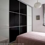 Frente de armario cristal lacado negro y blanco correderas