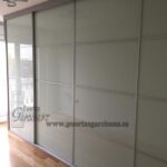 Frente de armario de puertas correderas cristal blanco