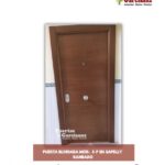 Puerta blindada Mod. 5-P en sapelly rameado
