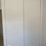 Frente de armario corredera Mod. 5-P lacado blanco en Valladolid
