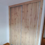 Frente de armario corredera Mod. liso Roble Hercules perfil inox en Valladolid