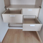 Cajonera de 3 cajones con frente de cajón de 25 cm en lino Cancún